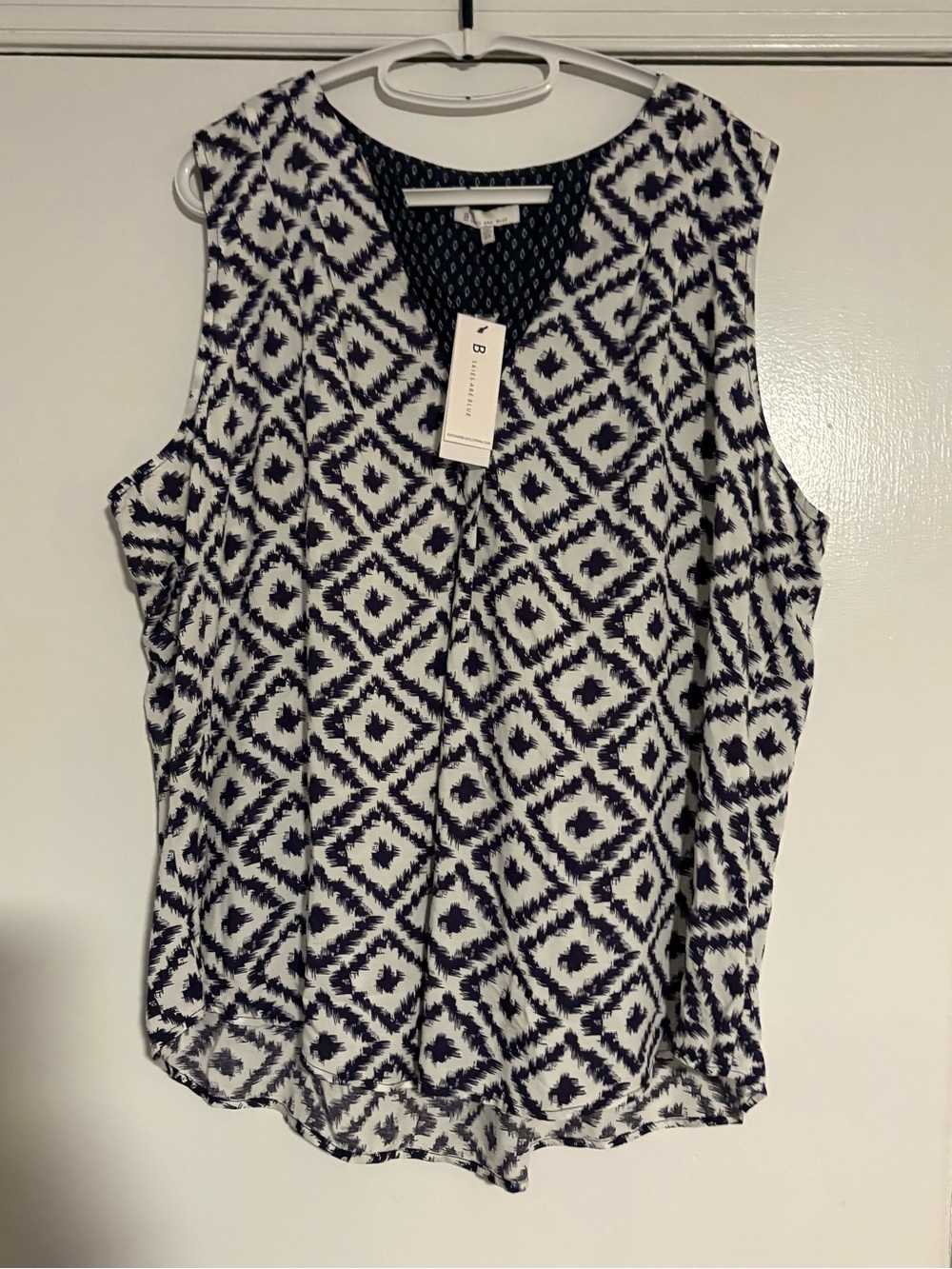 NWT Skies Are Blue 2X Navy Ivory Geometric Sleeveless Blouse Plus Size